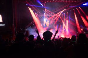 生の情報に触れる大事さ|ライブで感じた音楽の魅力について
